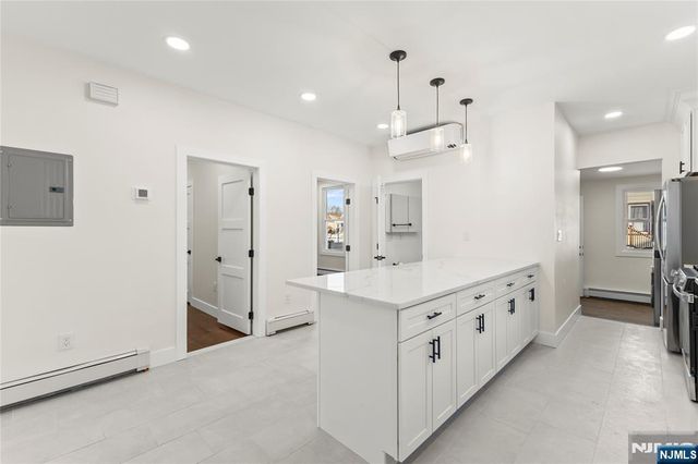 633 Lafayette Avenue, Hawthorne, NJ 07506