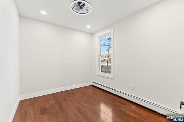 633 Lafayette Avenue, Hawthorne, NJ 07506