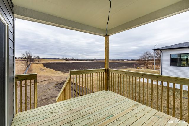 8209 Mahon Court, Johnston, IA 50131