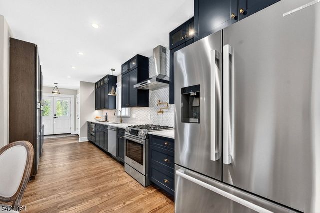 34 Buttonwood Rd, Essex Fells Twp., NJ 07021