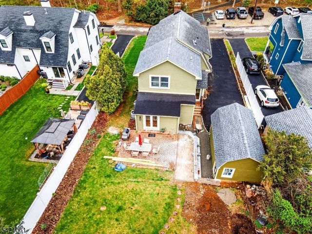 34 Buttonwood Rd, Essex Fells Twp., NJ 07021