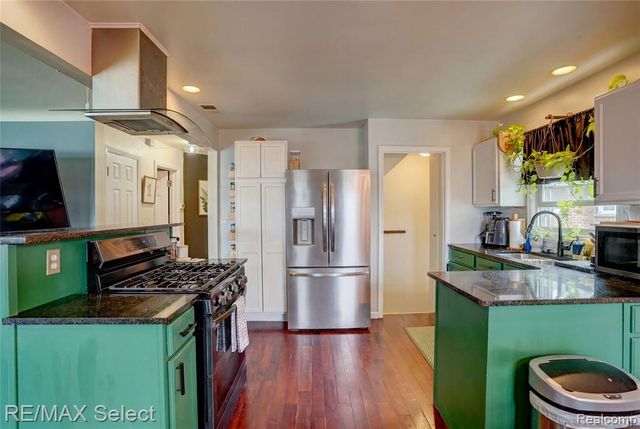 22938 California Street, Saint Clair Shores, MI 48080