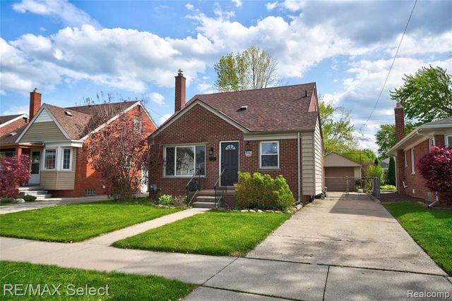 22938 California Street, Saint Clair Shores, MI 48080
