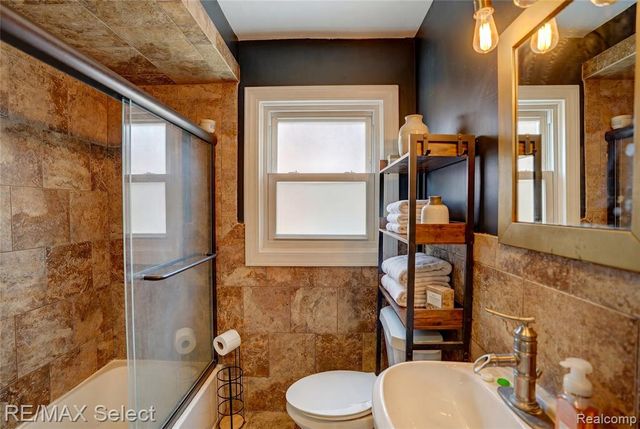 22938 California Street, Saint Clair Shores, MI 48080