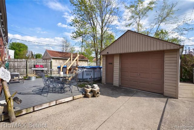 22938 California Street, Saint Clair Shores, MI 48080