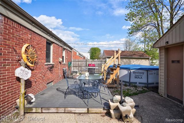 22938 California Street, Saint Clair Shores, MI 48080
