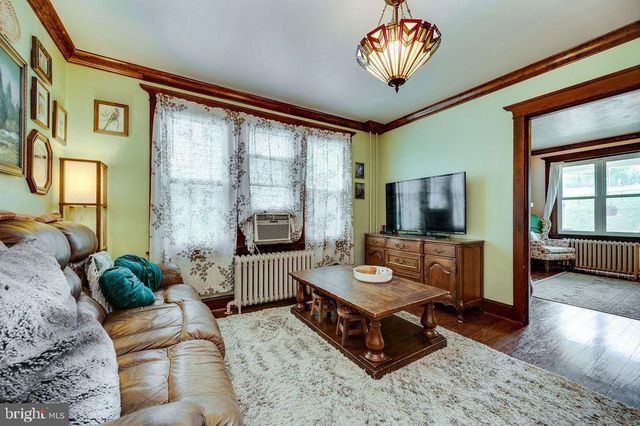 1119 NEW HOLLAND RD, Reading, PA 19607