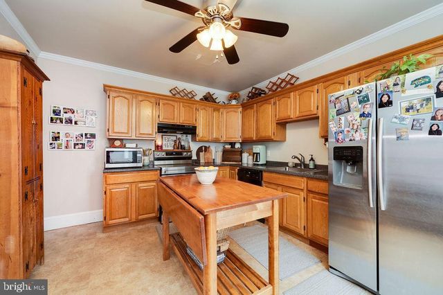 1119 NEW HOLLAND RD, Reading, PA 19607