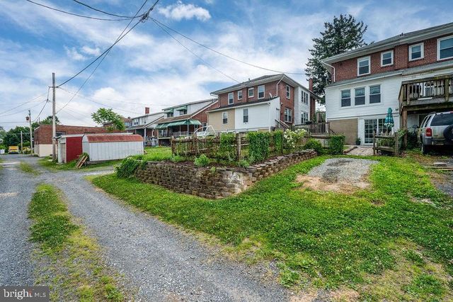 1119 NEW HOLLAND RD, Reading, PA 19607
