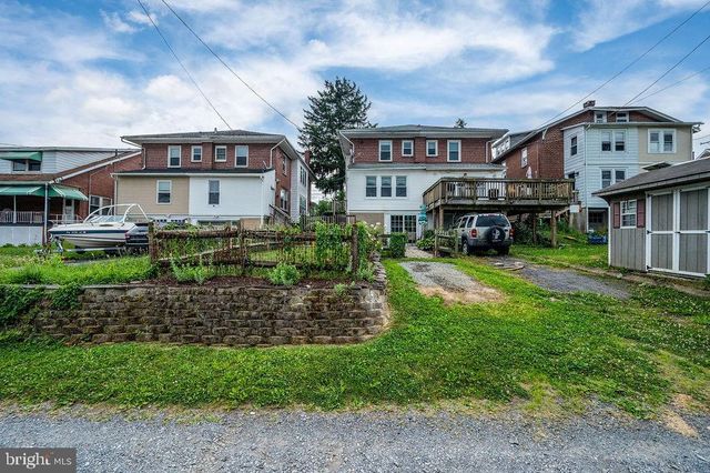 1119 NEW HOLLAND RD, Reading, PA 19607