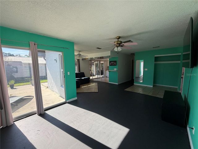 27 FARMBROOK LANE, Palm Coast, FL 32137