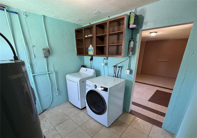 27 FARMBROOK LANE, Palm Coast, FL 32137