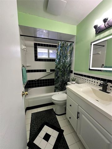 27 FARMBROOK LANE, Palm Coast, FL 32137