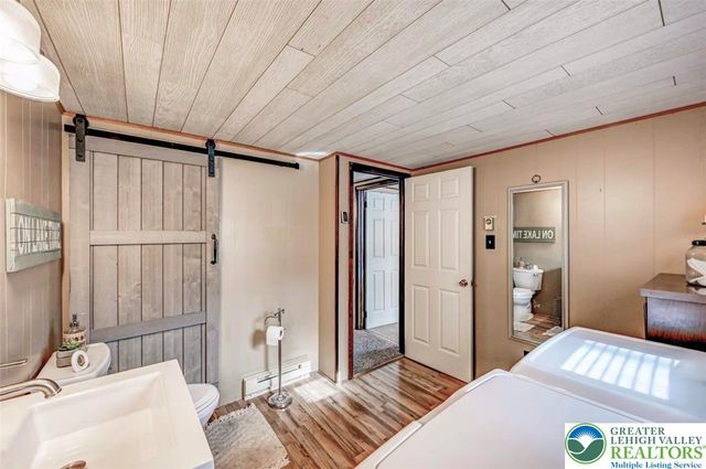 1543 Lake Lane, Tobyhanna Twp, PA 18347