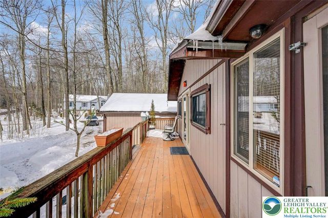 1543 Lake Lane, Tobyhanna Twp, PA 18347