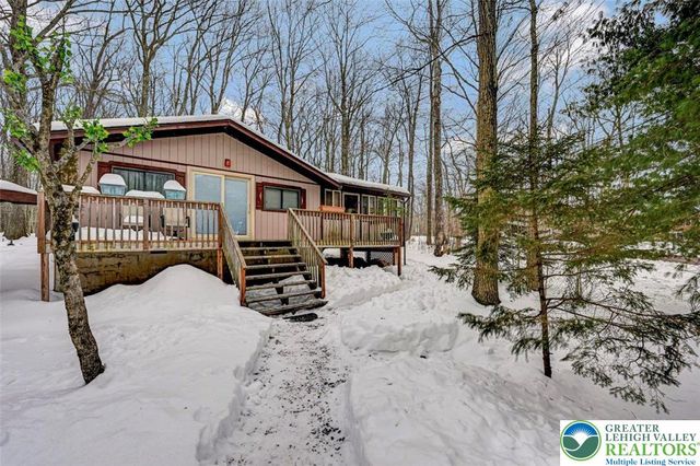 1543 Lake Lane, Tobyhanna Twp, PA 18347