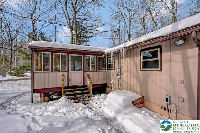 1543 Lake Lane, Tobyhanna Twp, PA 18347