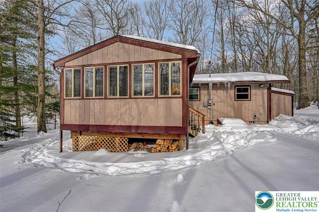 1543 Lake Lane, Tobyhanna Twp, PA 18347