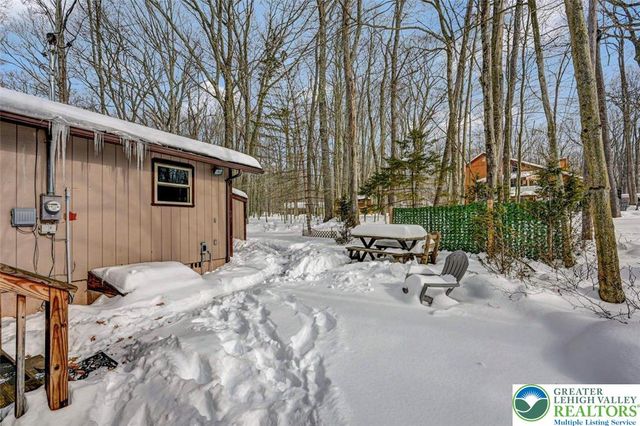 1543 Lake Lane, Tobyhanna Twp, PA 18347