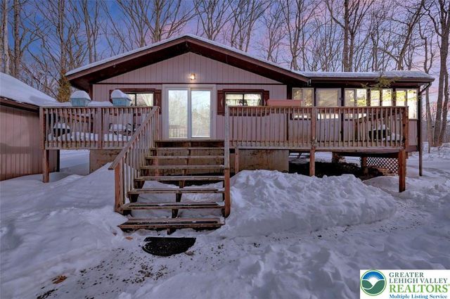 1543 Lake Lane, Tobyhanna Twp, PA 18347