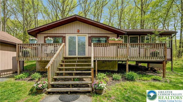 1543 Lake Lane, Tobyhanna Twp, PA 18347