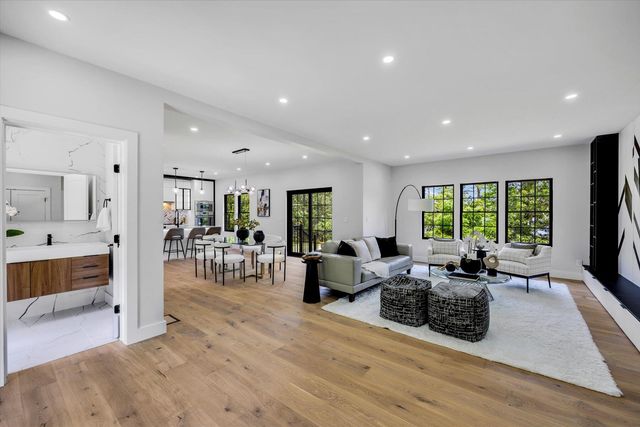 2 Buttercup Lane, South Yarmouth, MA 02664