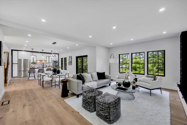 2 Buttercup Lane, South Yarmouth, MA 02664