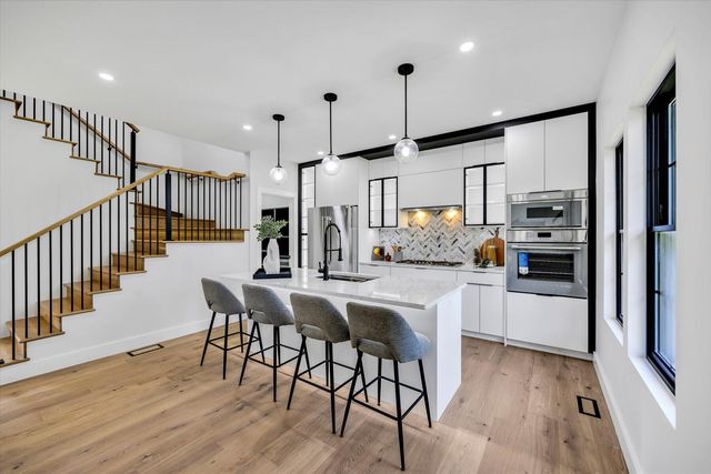 2 Buttercup Lane, South Yarmouth, MA 02664