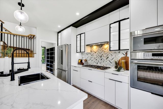 2 Buttercup Lane, South Yarmouth, MA 02664