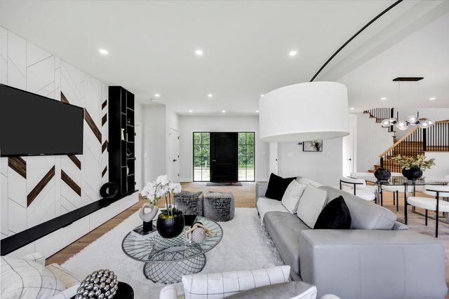 2 Buttercup Lane, South Yarmouth, MA 02664