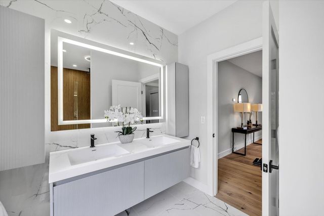 2 Buttercup Lane, South Yarmouth, MA 02664