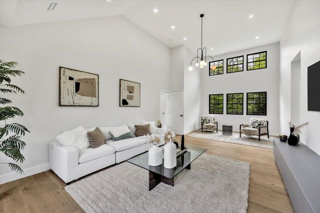 2 Buttercup Lane, South Yarmouth, MA 02664