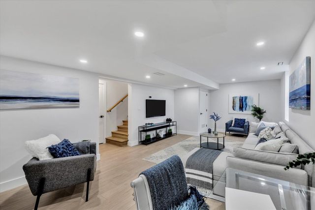 2 Buttercup Lane, South Yarmouth, MA 02664