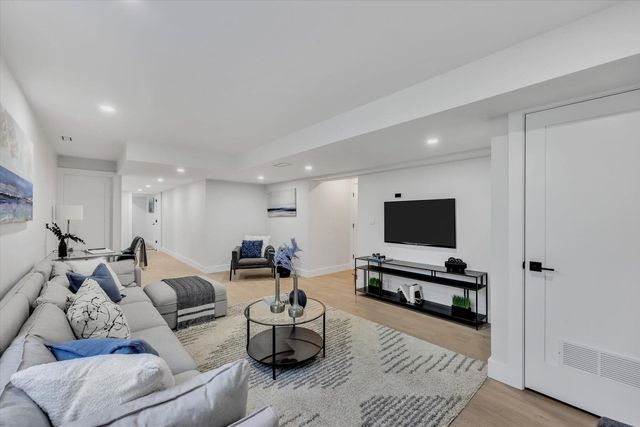 2 Buttercup Lane, South Yarmouth, MA 02664