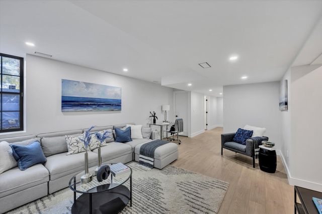 2 Buttercup Lane, South Yarmouth, MA 02664