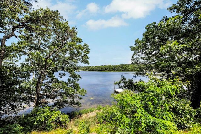 2 Buttercup Lane, South Yarmouth, MA 02664