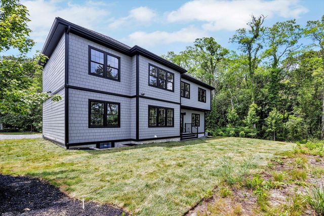 2 Buttercup Lane, South Yarmouth, MA 02664