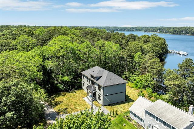2 Buttercup Lane, South Yarmouth, MA 02664