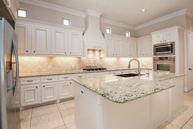 3213 Mcculloch Circle, Houston, TX 77056