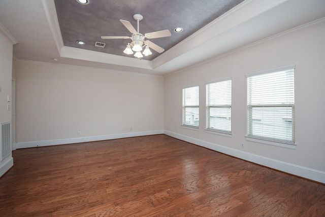 3213 Mcculloch Circle, Houston, TX 77056
