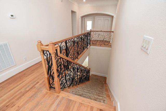 3213 Mcculloch Circle, Houston, TX 77056