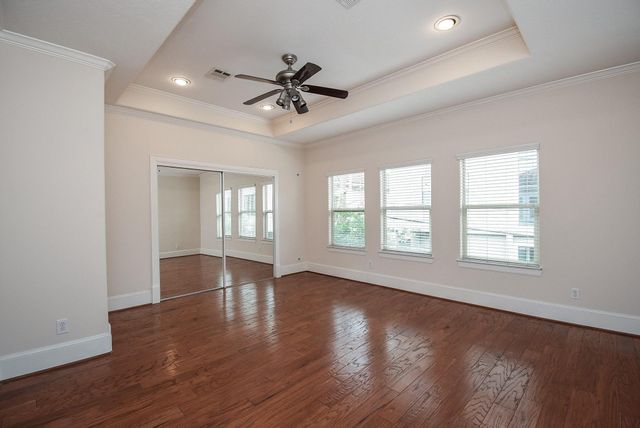 3213 Mcculloch Circle, Houston, TX 77056