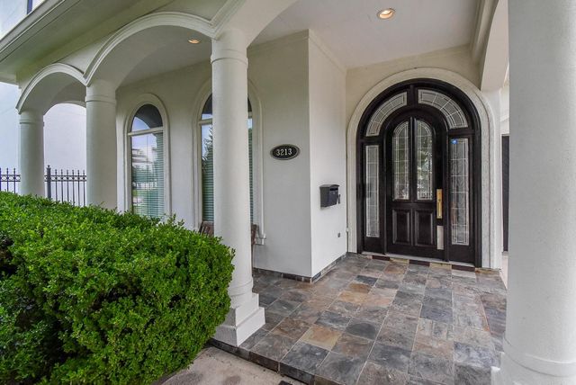 3213 Mcculloch Circle, Houston, TX 77056