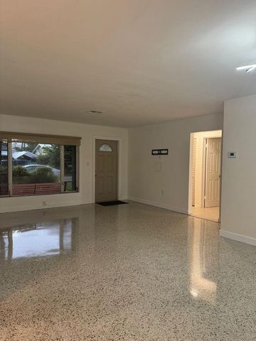 233 E E 24th Street, Street, West Palm Beach, FL 33404