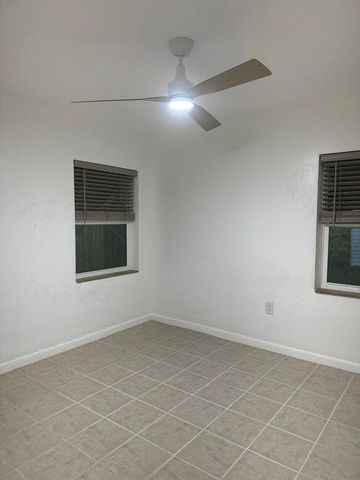 233 E E 24th Street, Street, West Palm Beach, FL 33404
