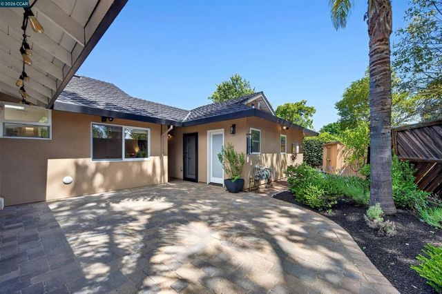 60 Karol Ln, Pleasant Hill, CA 94523