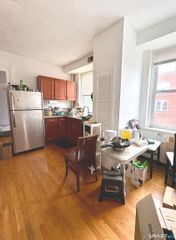 860 State Street 2-E, New Haven, CT 06511