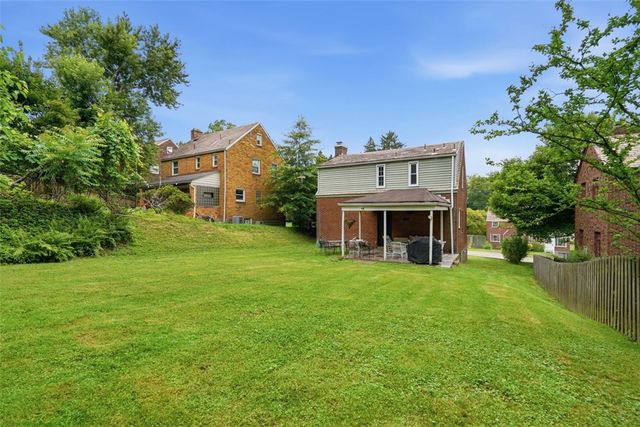 2312 McNary Blvd, Blackridge, PA 15235