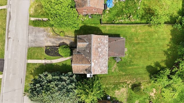 2312 McNary Blvd, Blackridge, PA 15235