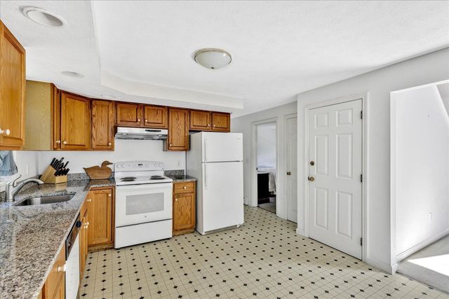 118 Algonquin Avenue, Mashpee, MA 02649